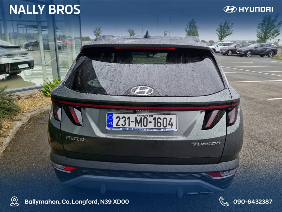 Hyundai Tucson Ix35 Executive Plus 5DR - Image 4