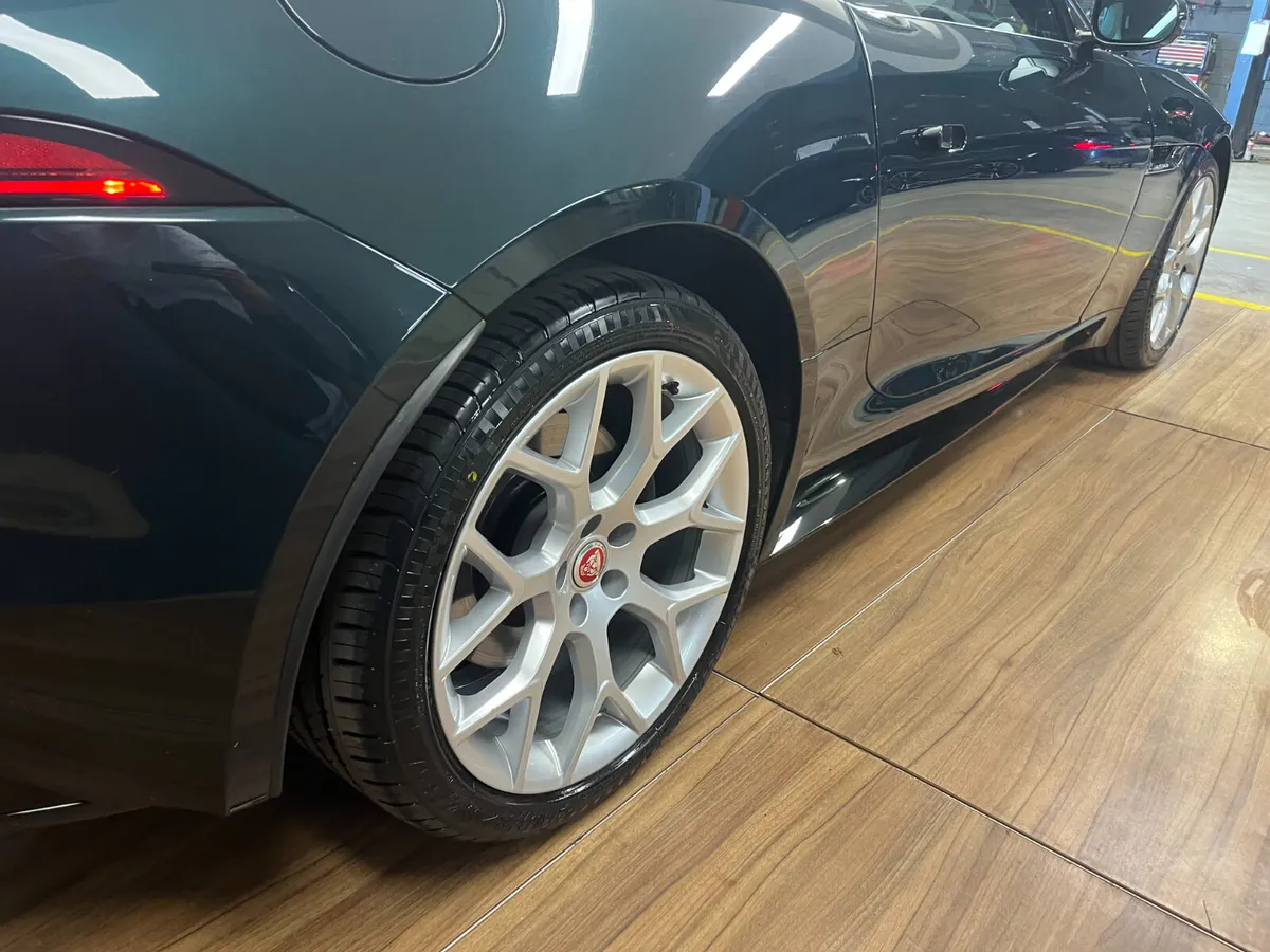 Jaguar F-Type R Dynamic 300Bhp 2018 - Image 4