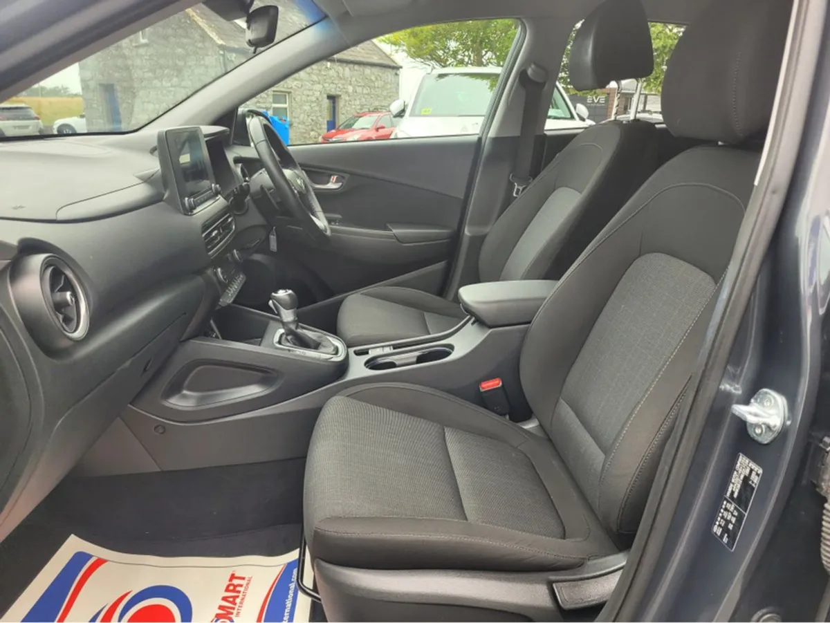 Hyundai Kona Exexutive Kauai Hybrid 5DR Auto - Image 4