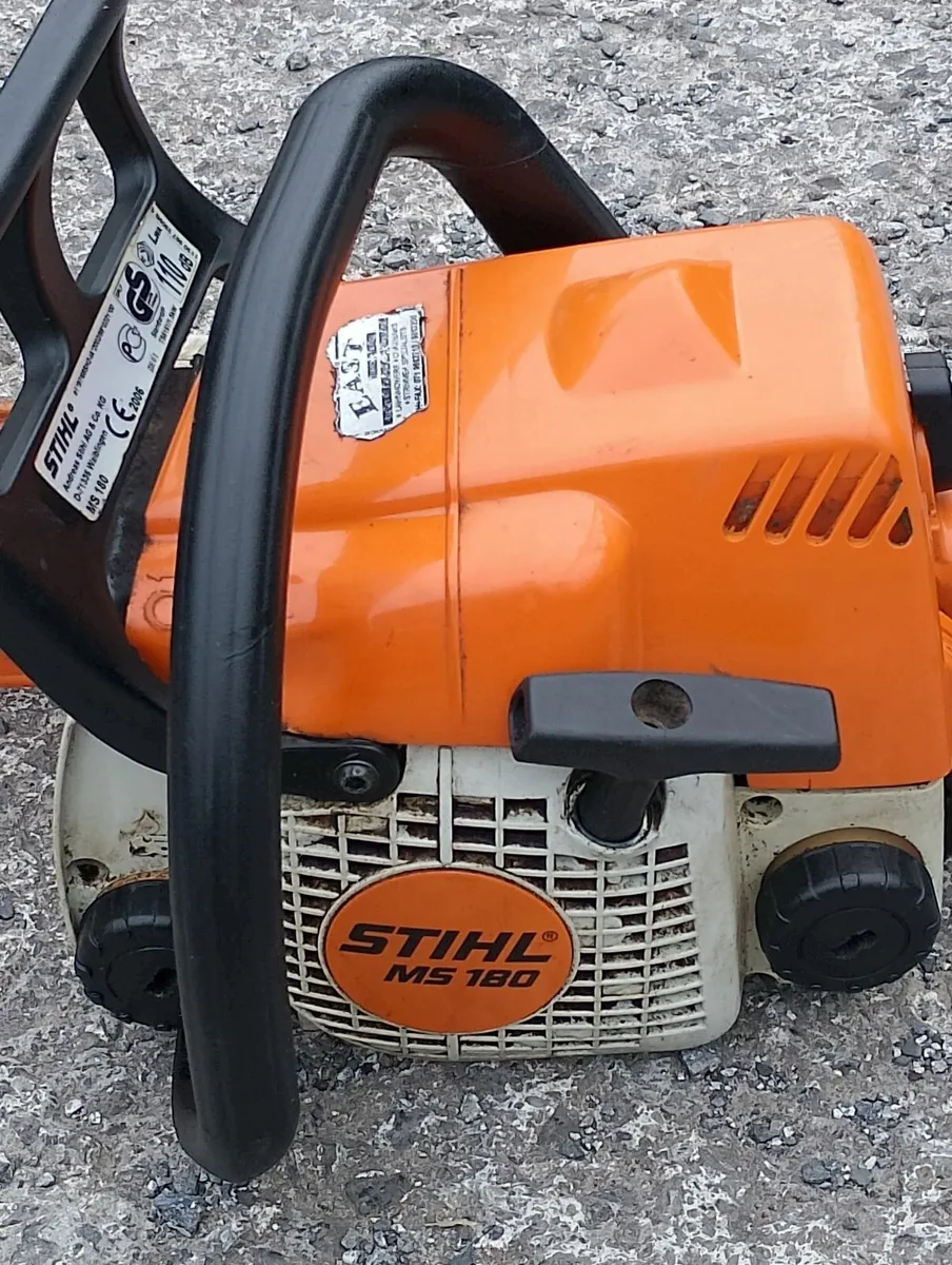 Stihl MS180 chainsaw - Image 3