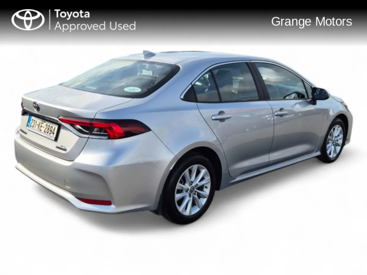 Toyota Corolla 1.8 HYBRID LUNA SALOON - Image 3