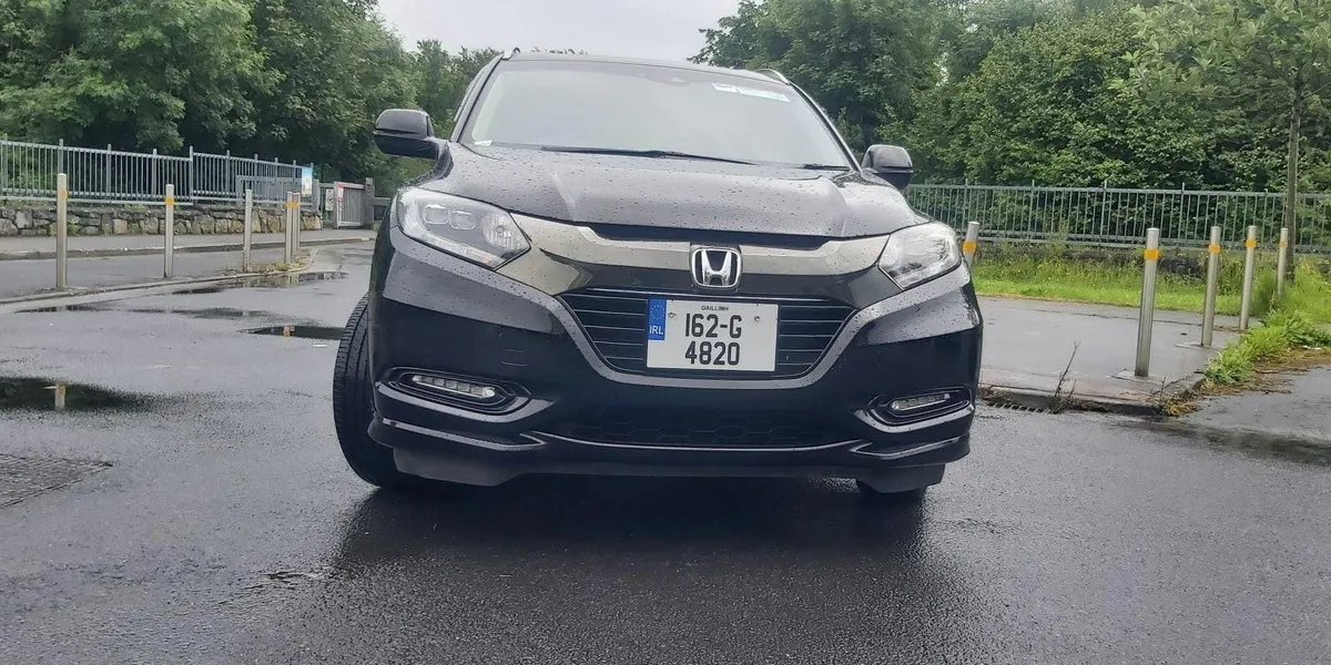 Honda Vezel /HRV 162 Luxury Auto - Image 1