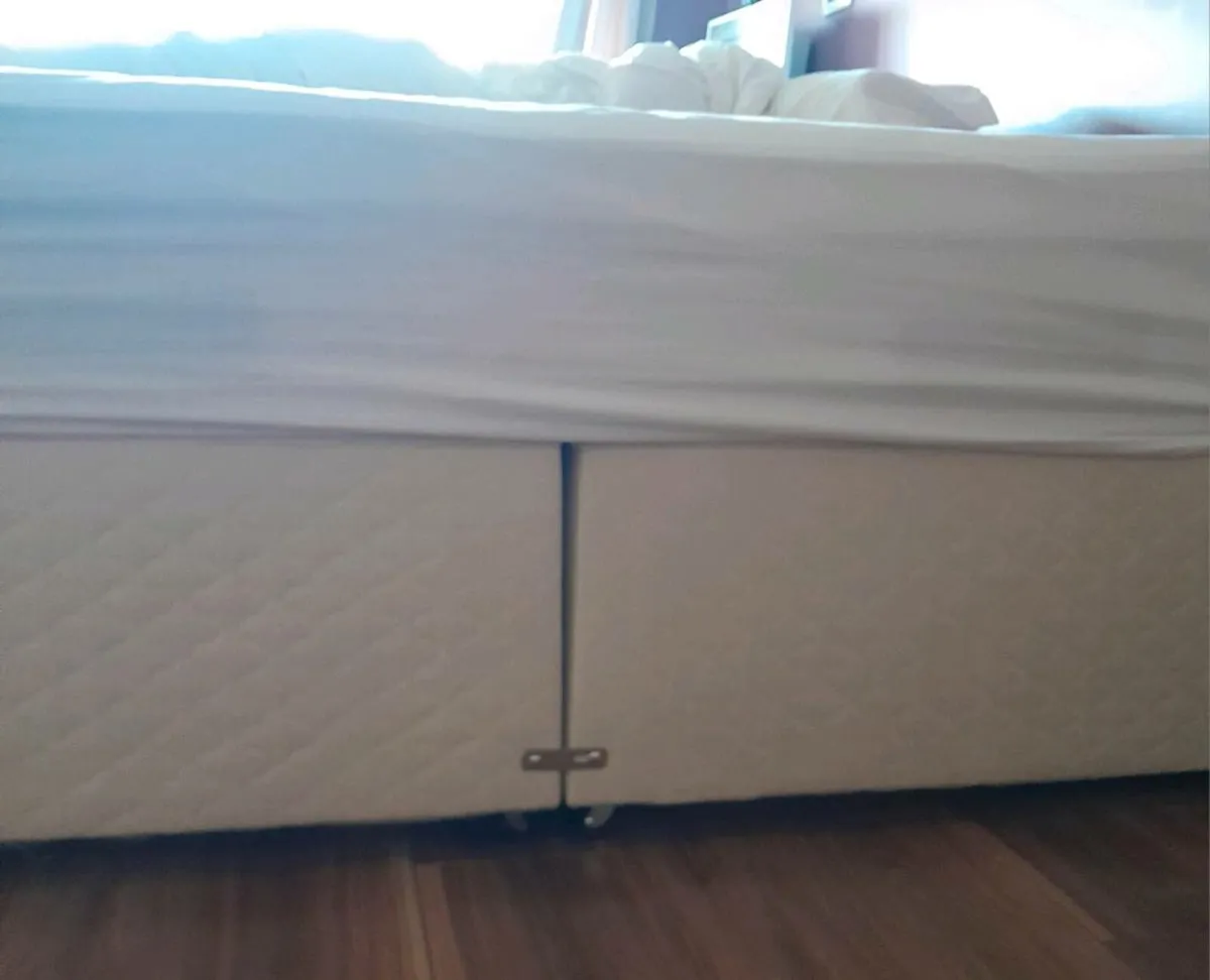 Divan bed - Image 1