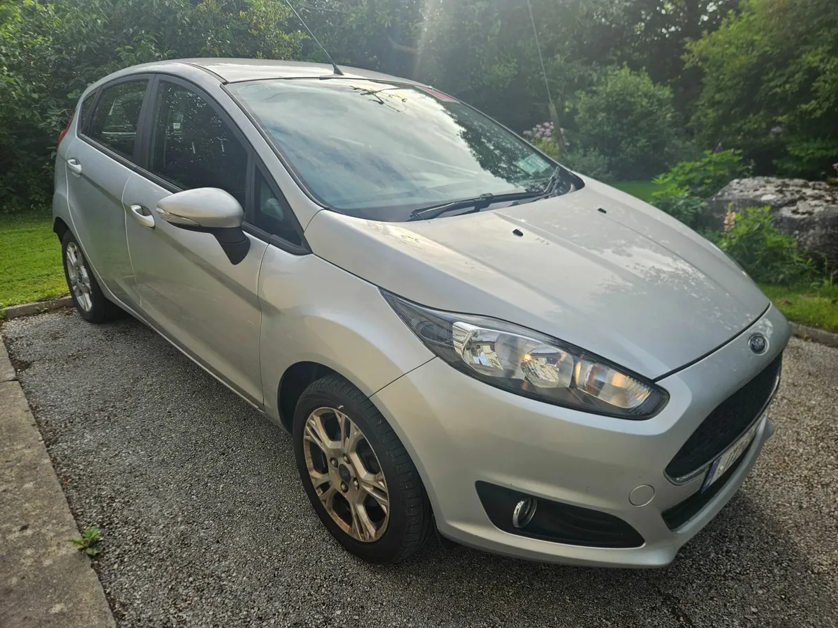 Ford Fiesta 2017 - Image 2
