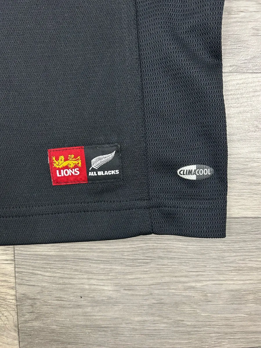 Vintage 2005 Adidas Lions & All Blacks Tour Jersey - Image 3
