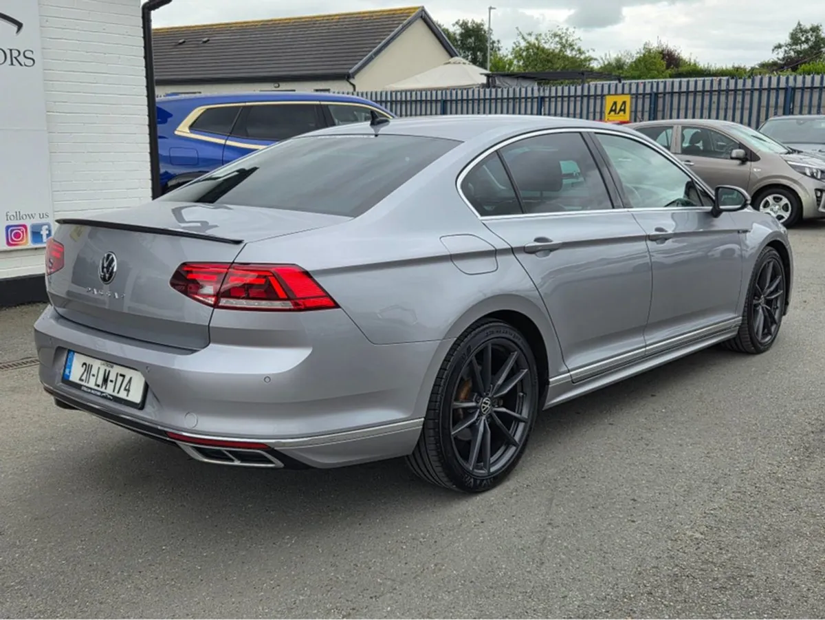 Volkswagen Passat 2.0 TDI 150 BHP R-line Auto - Image 4