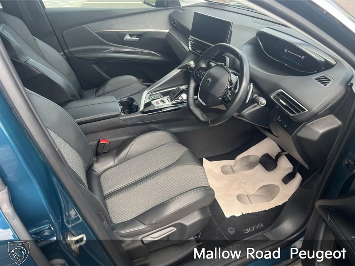 Peugeot 3008 FL Allure 1.5 HDI 130 Auto 6.2 4DR - Image 2