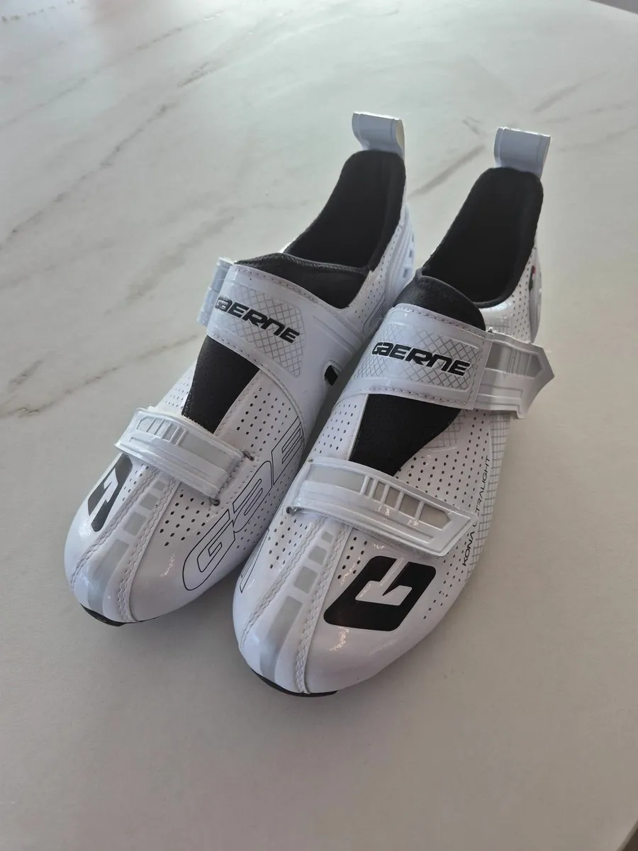 Triathlon cycling shoes - Image 1