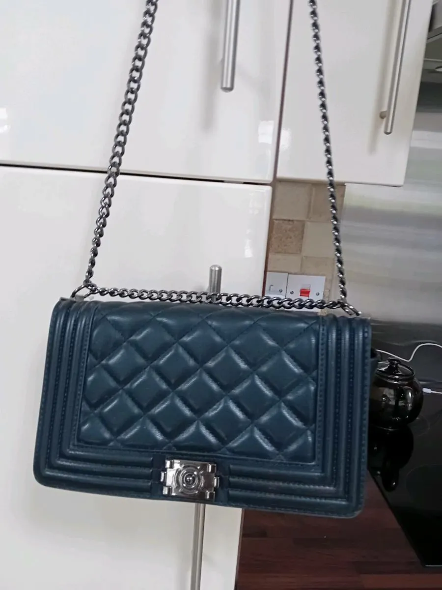 SELECTION OF LADIES HANDBAGS - Image 4