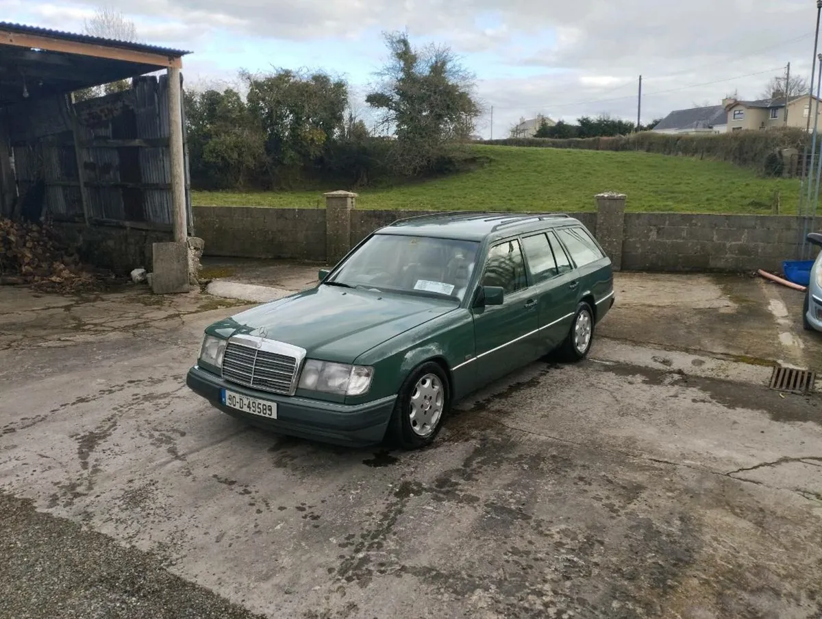 Mercedes 200 TE - Image 1
