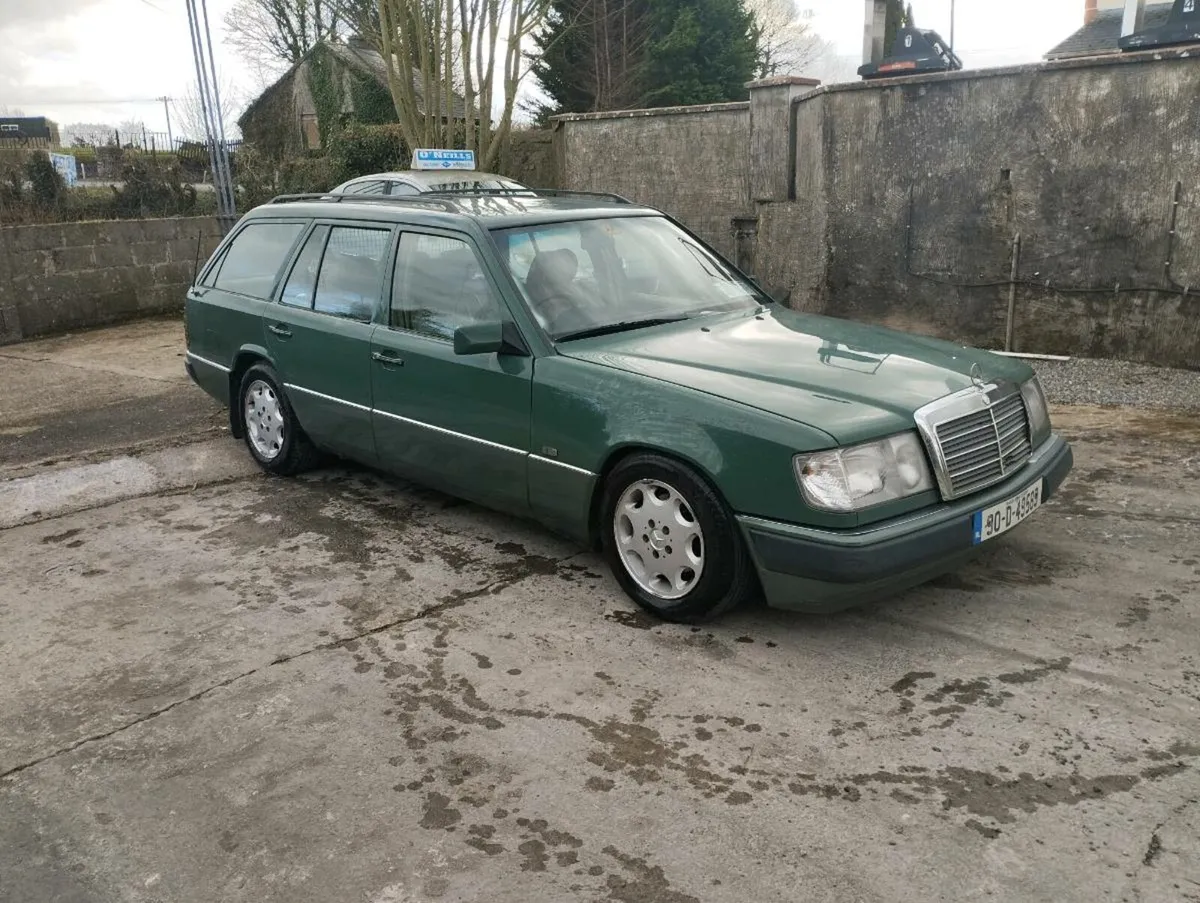 Mercedes 200 TE - Image 3