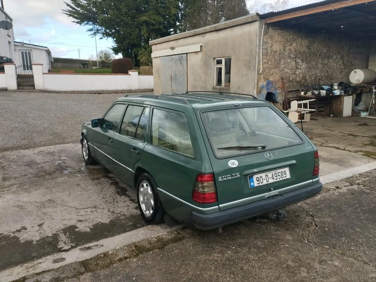 Mercedes 200 TE - Image 4