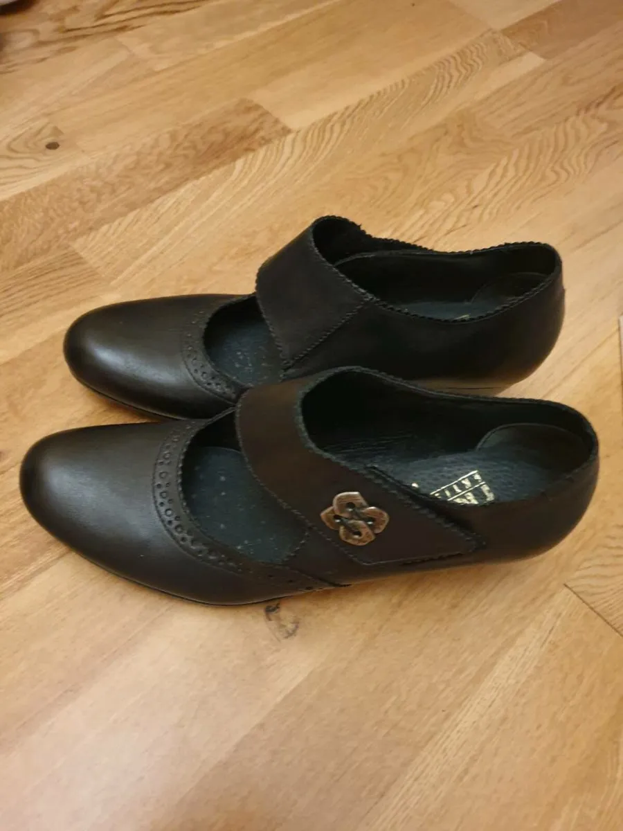 Shoes - Image 1