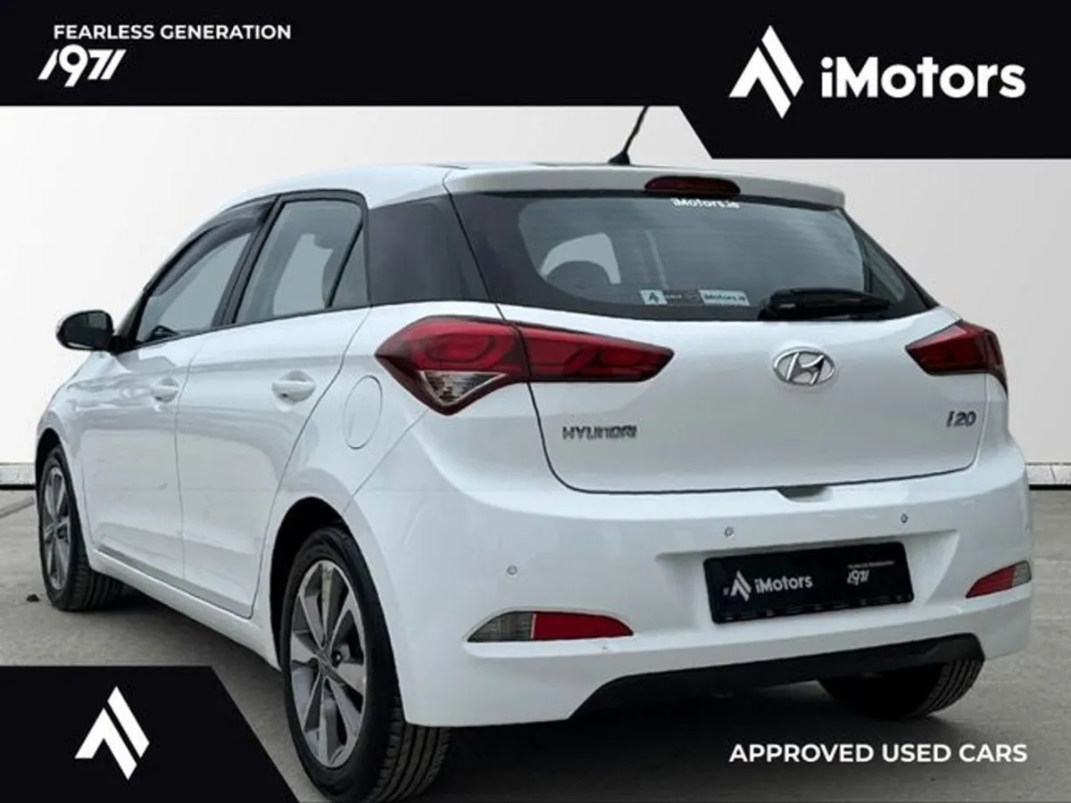 Hyundai i20 Active Deluxe 5DR - Image 3