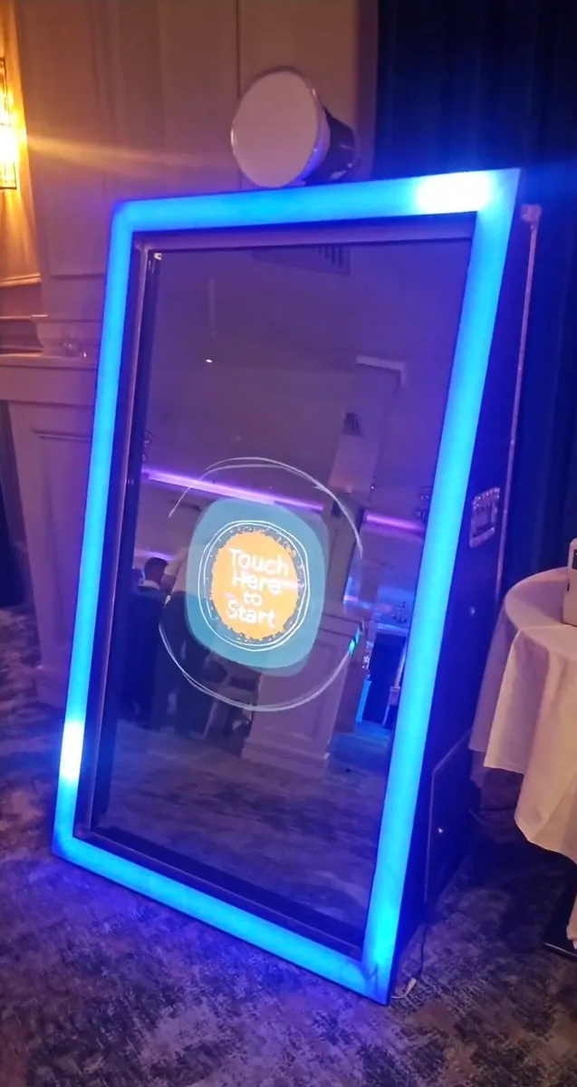 📸 For Sale: Foto Master Selfie Mirror Booth