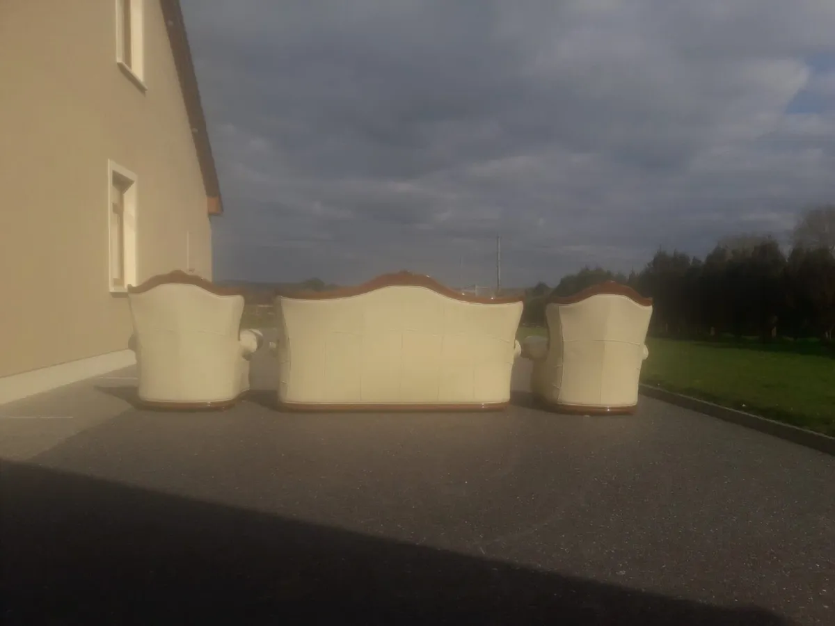 Couches and foot stool - Image 2