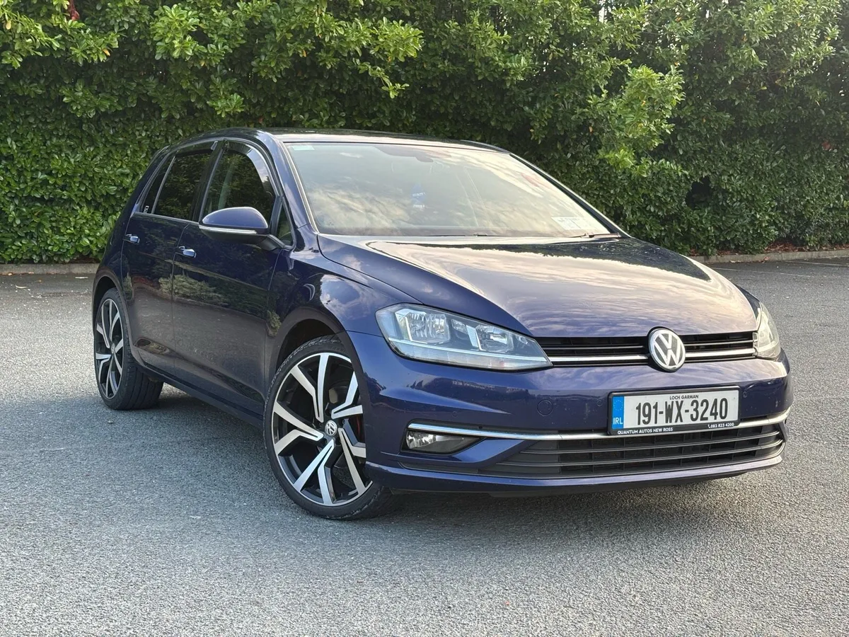 2019 Volkswagen Golf - Image 1
