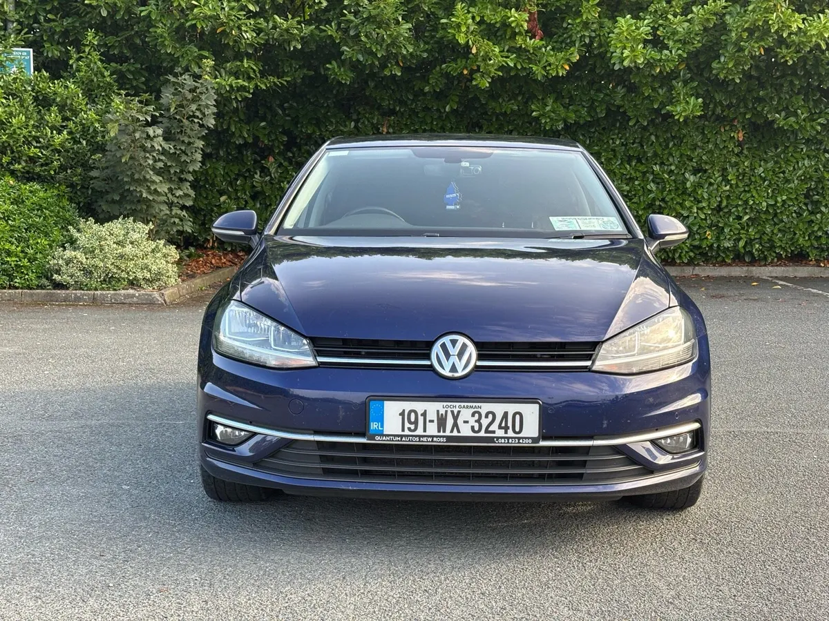 2019 Volkswagen Golf - Image 2