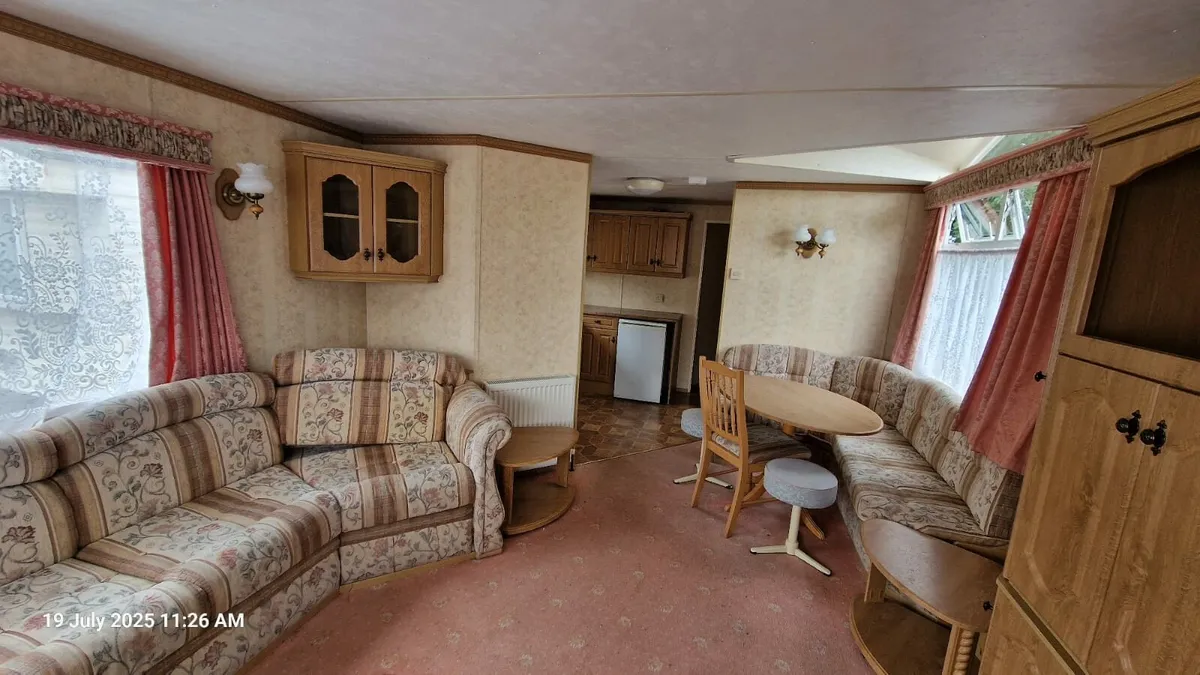 Mobile Home  37ft x 12ft - Image 3