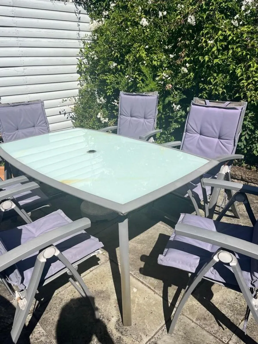 Garden Table & Chairs