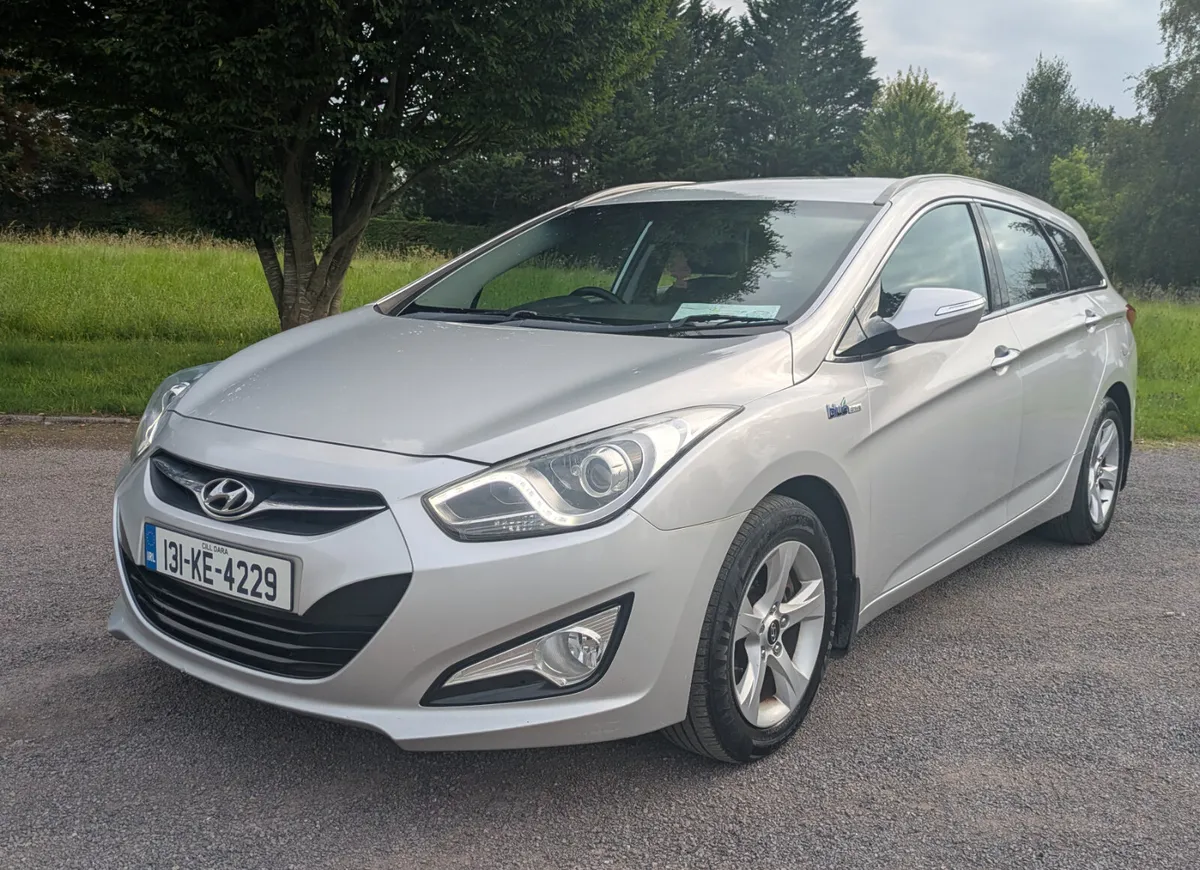 Hyundai i40 Comfort 2013 NEW NCT 10/26 - Image 4