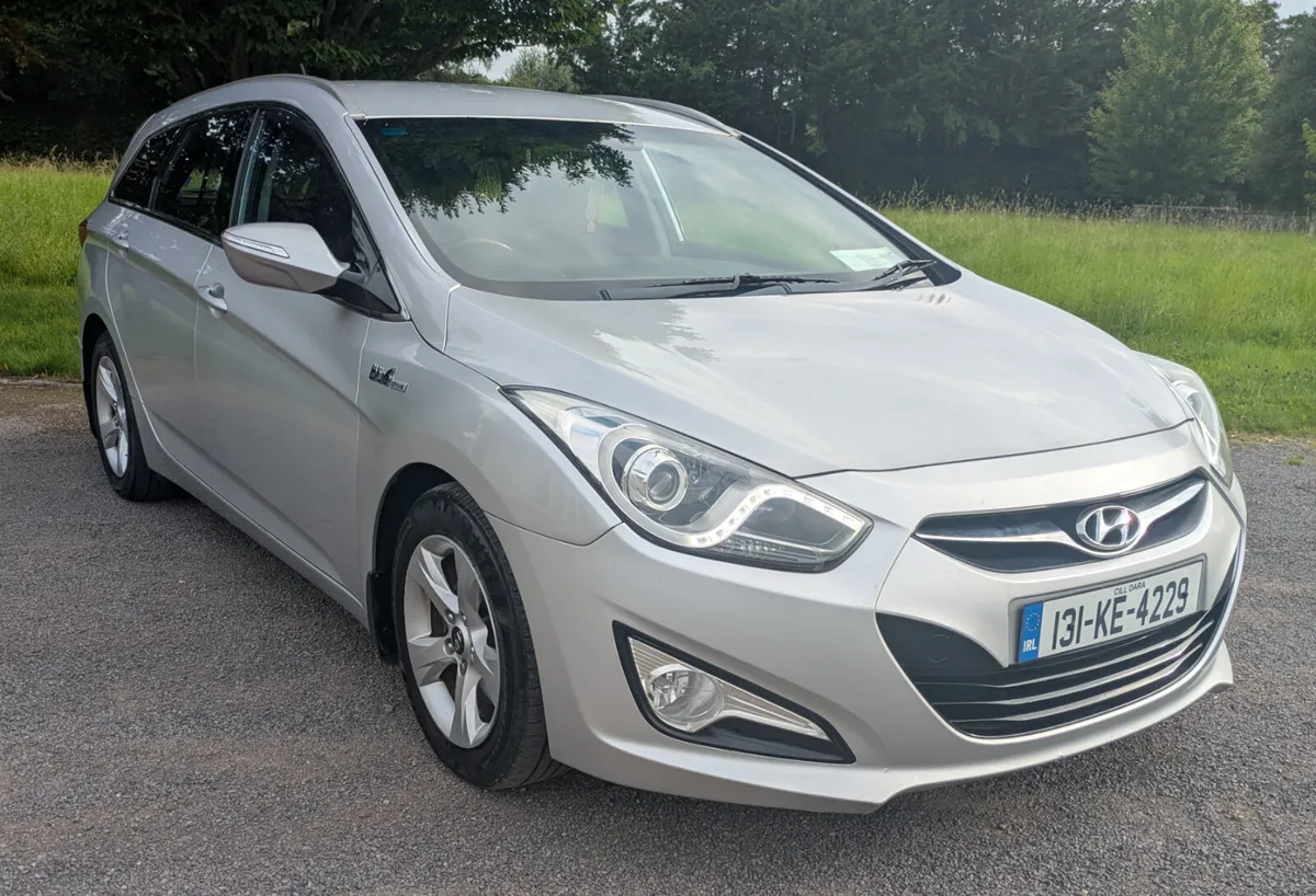Hyundai i40 Comfort 2013 NEW NCT 10/26 - Image 1