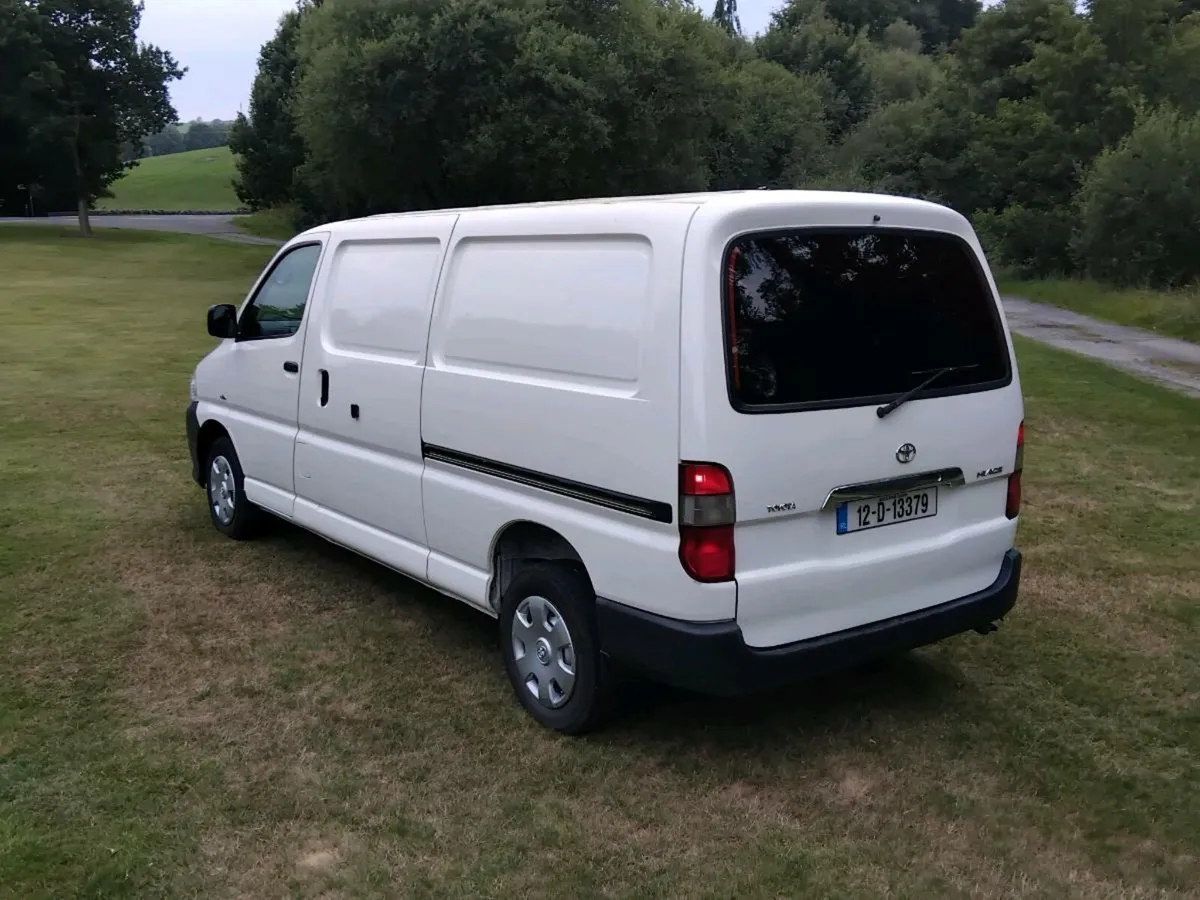 2012 Toyota hiace lwb full test - Image 3