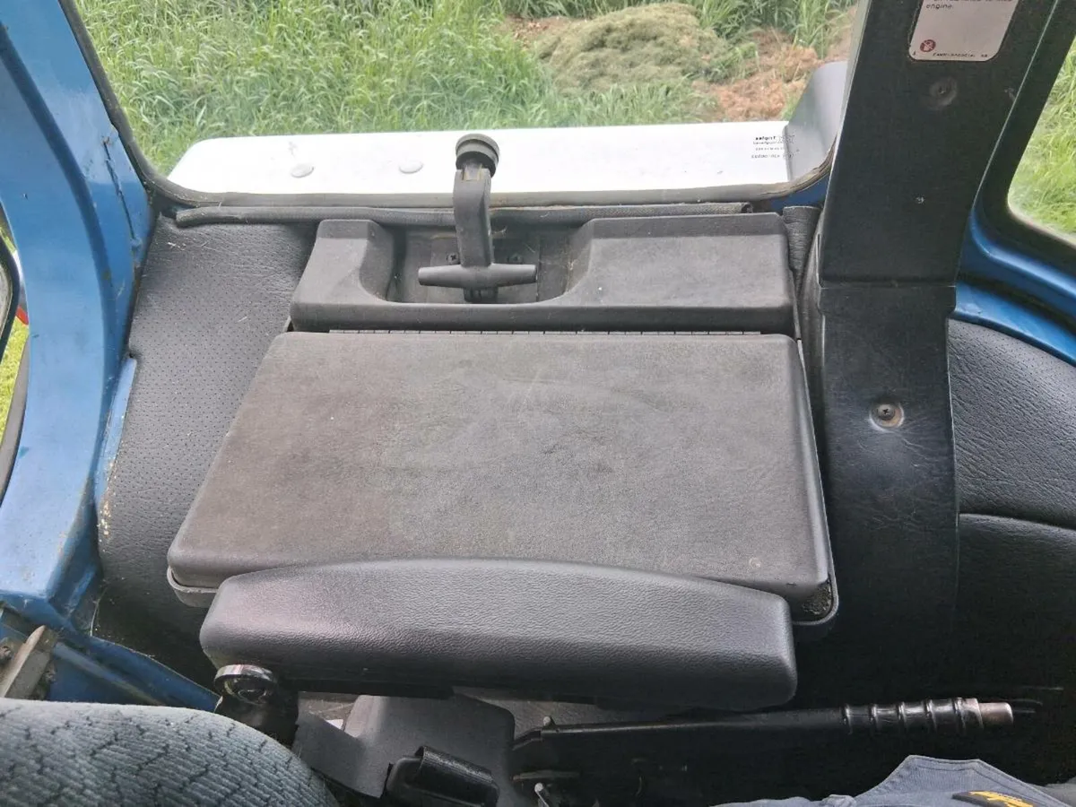 Ford 7810 - Image 4