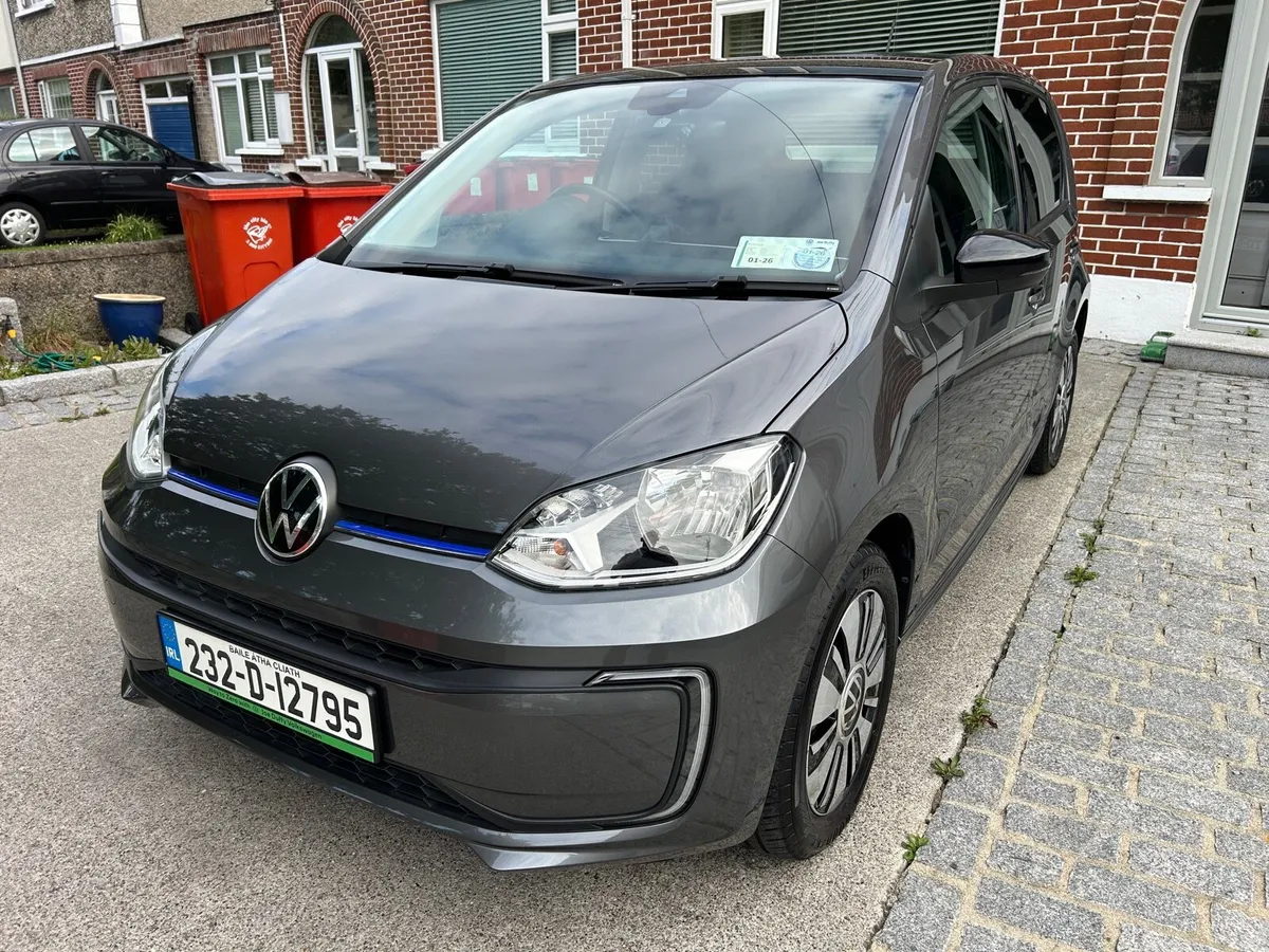 2023 232D VW E-Up Tiny Mileage, Showroom Condition - Image 2