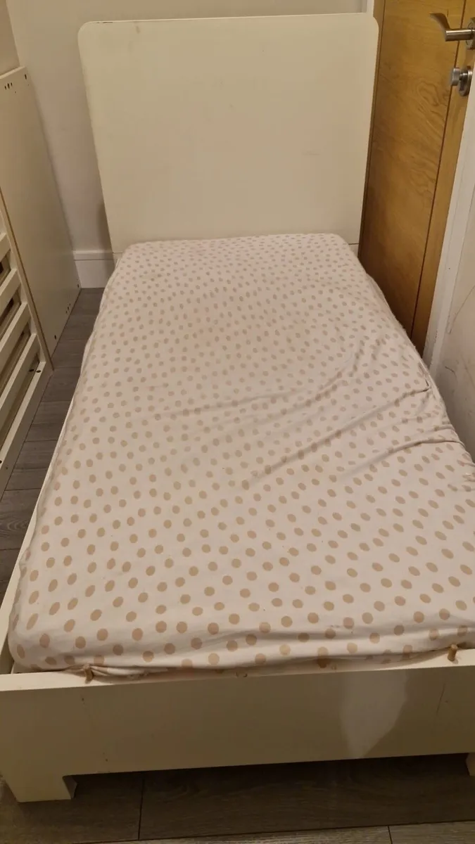Kids  Bed - up to 6yrs - Image 1