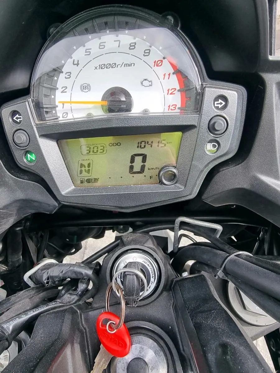 Kawasaki versys 650  year 202 - Image 2