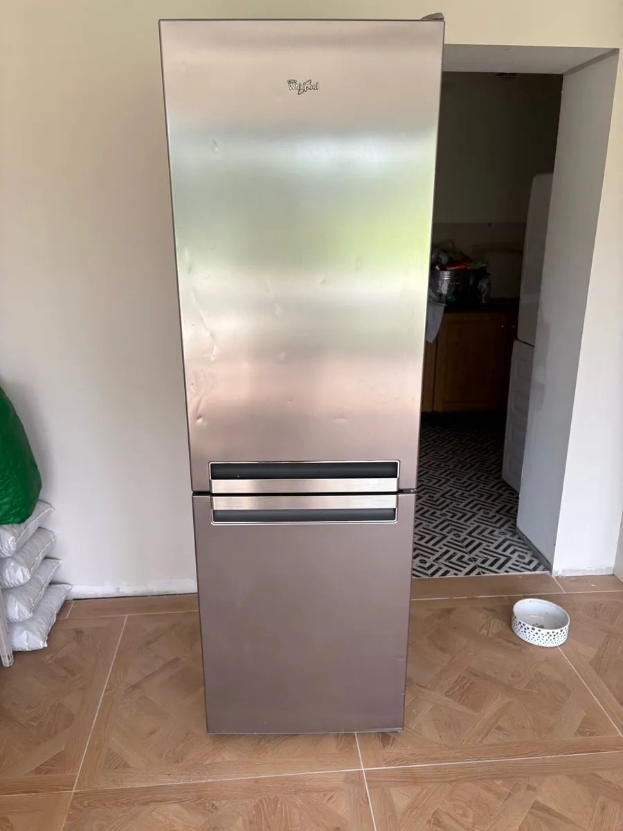 Whirlpool fridge freezer, 339L, A+ - Image 1