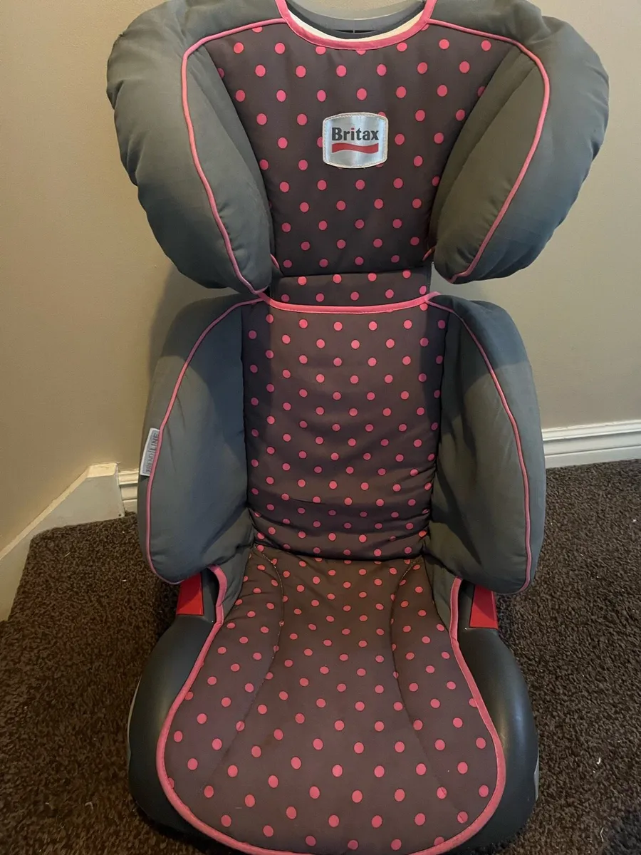 FREE Kids high back booster seat - Image 1