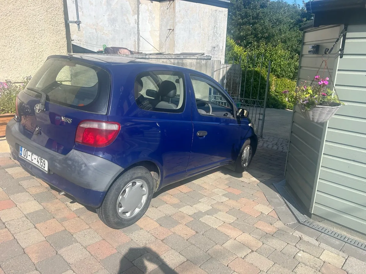 00 Toyota Yaris  3 door 1ltr also 01 Corolla 3 dr - Image 1
