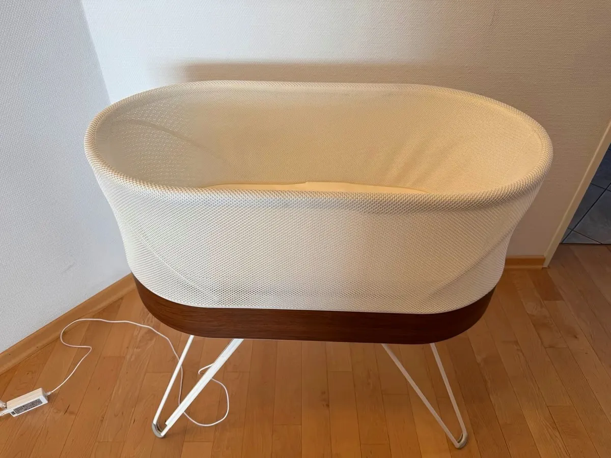Mint SNOO Smart Sleeper Bed Warranty + New Extras - Image 3