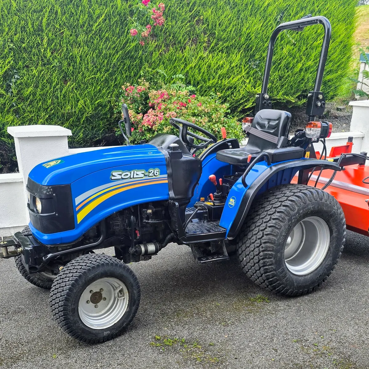 Solis compact tractor - Image 1