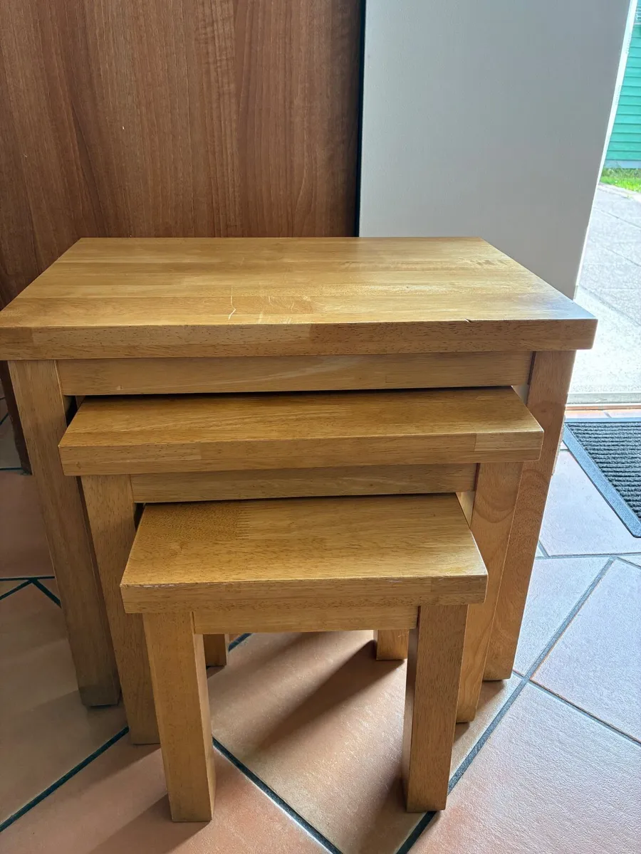 Nest of tables - Image 2
