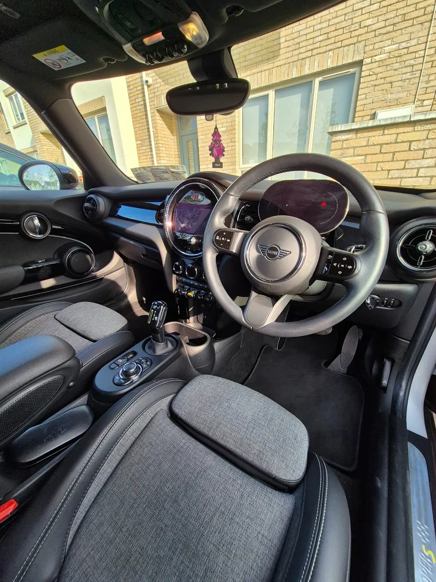 Mini Cooper 2021 Electric Type 2 - Image 4