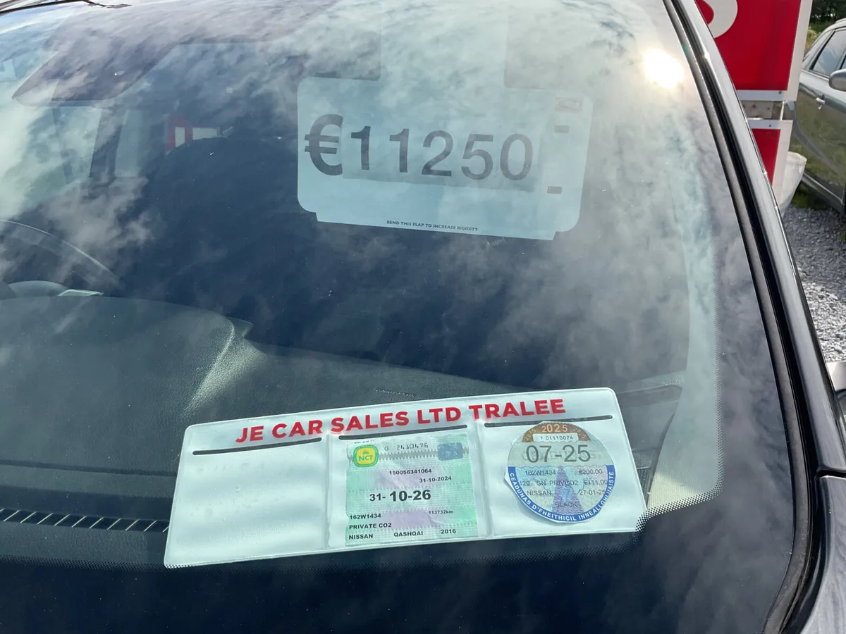 NISSAN QASHQAI 1.6 DIESEL 1 OWNER LOW KMS TOP SPEC - Image 4