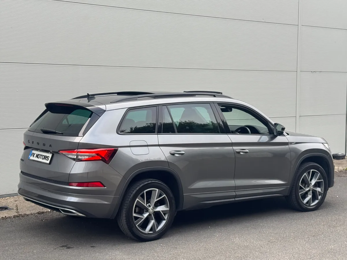 Skoda Kodiaq 2023 Sportline sunroof & dsg - Image 4