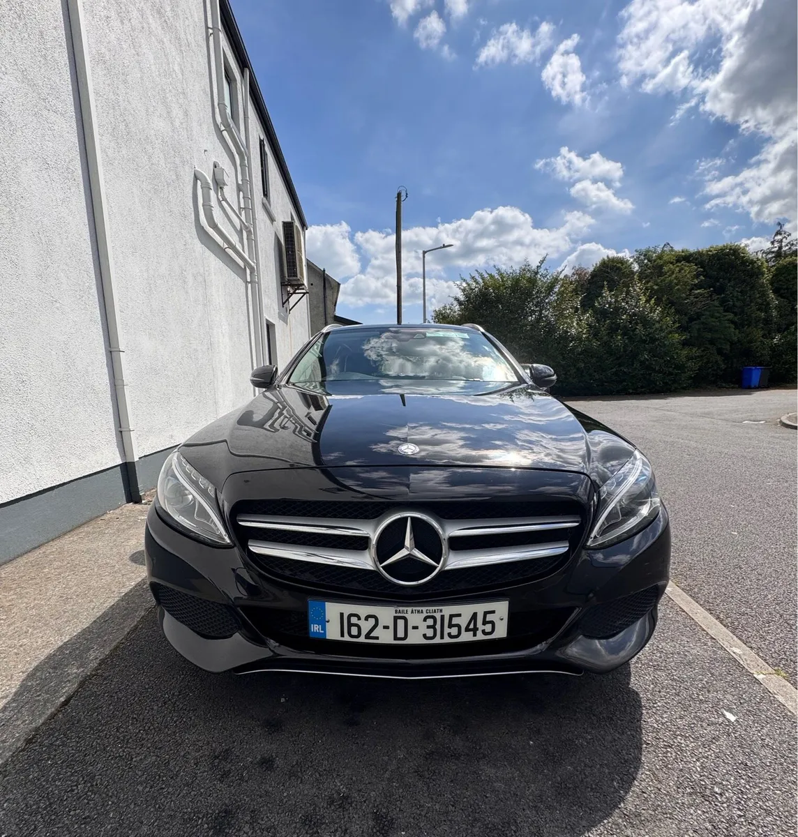 Mercedes-Benz C350e Plug-in Hibrid 2.0 petrol - Image 1
