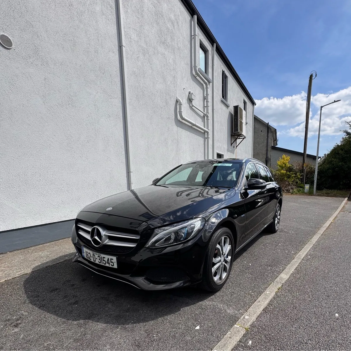 Mercedes-Benz C350e Plug-in Hibrid 2.0 petrol - Image 3