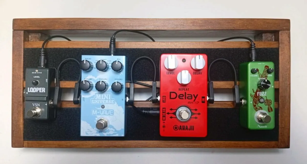 Guitar Pedalboard and pedals - Image 2