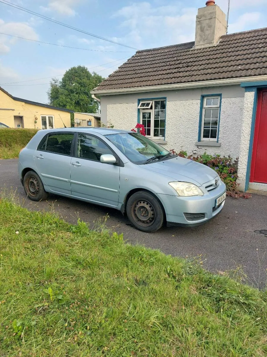Toyota corolla - Image 1