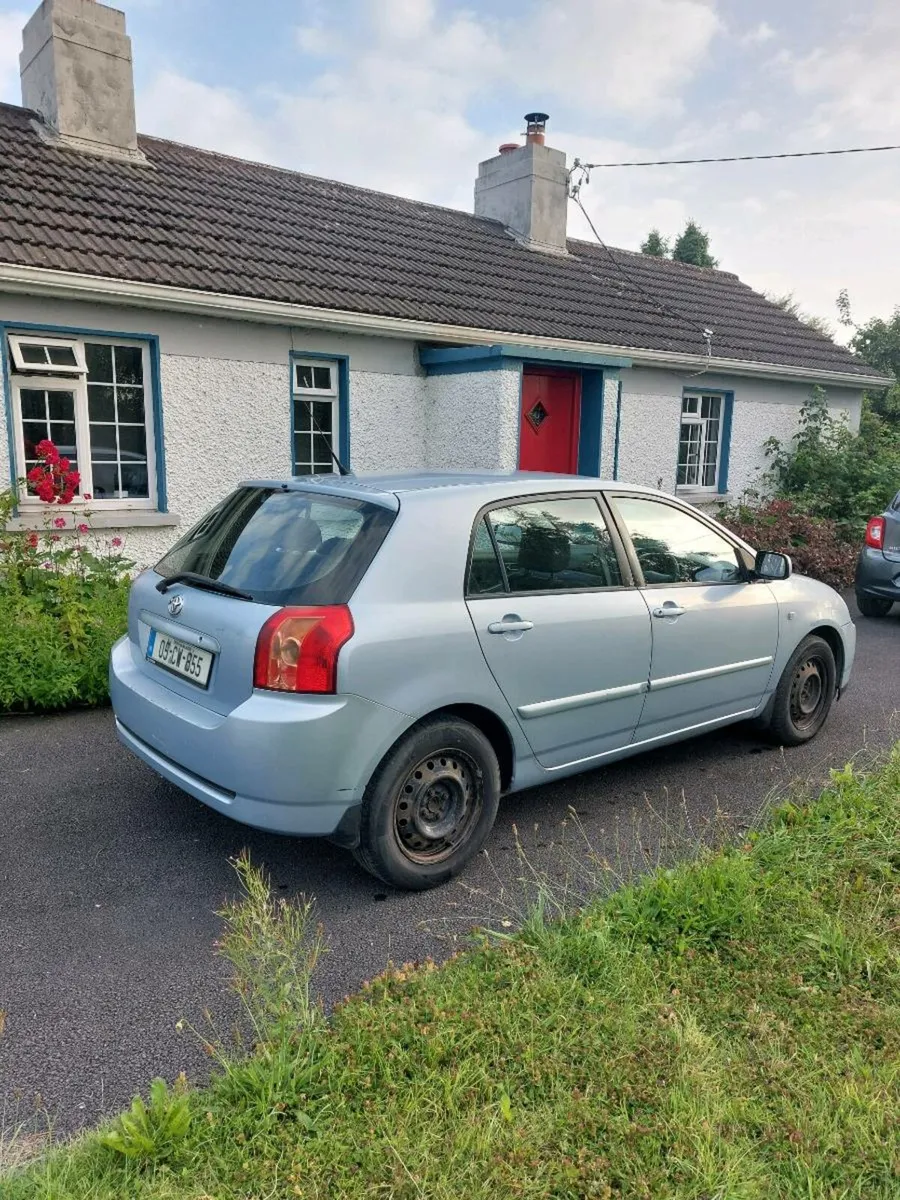 Toyota corolla - Image 3