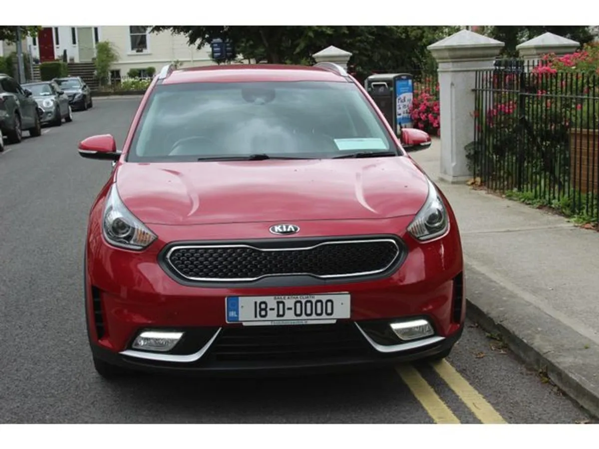 Kia Niro 2018 Self Charging Hybrid - 1/2 Leather - Image 2