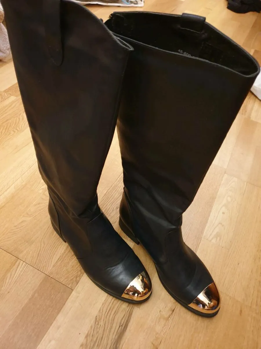 Long boots - Image 1