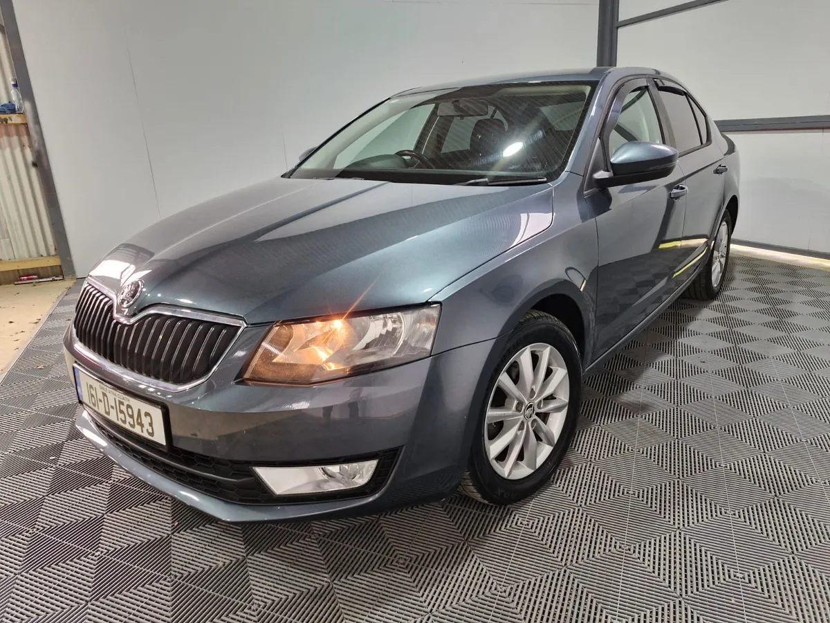 2016 Skoda Octavia Ambition 1.6 Auto DSG - Image 3