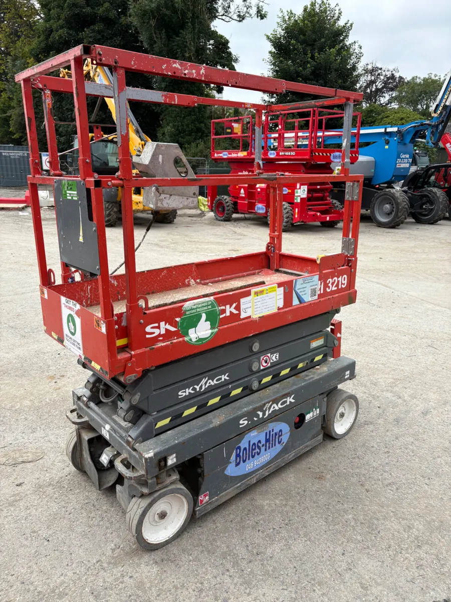 2019 Skyjack 3219 - Image 1