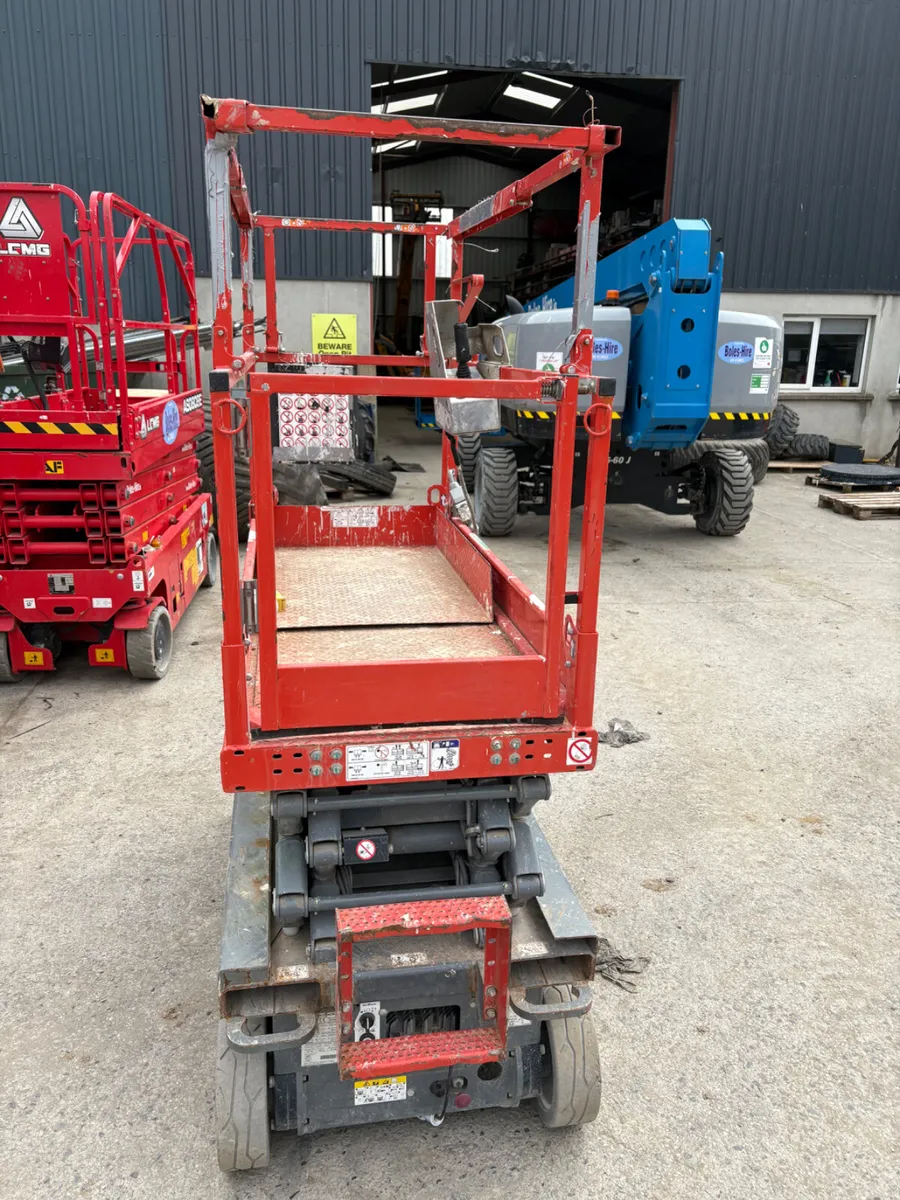 2019 Skyjack 3219 - Image 2